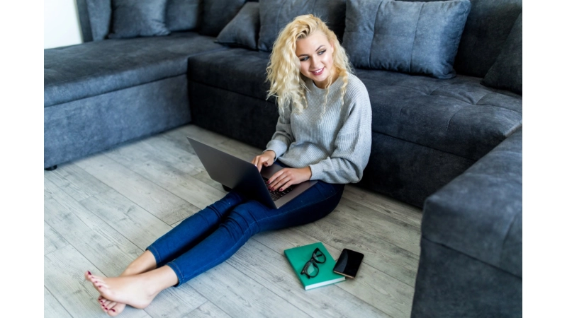 Jakie panele na ogrzewanie podłogowe wybrać? Praktyczny pr