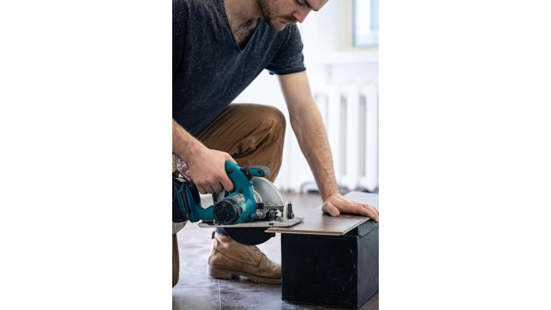 Czym ciąć panele podłogowe? Jakie narzędzie wybrać? - 3