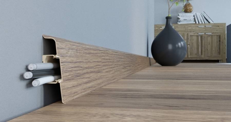 listwa przypodłogowa w kolorze podłogi