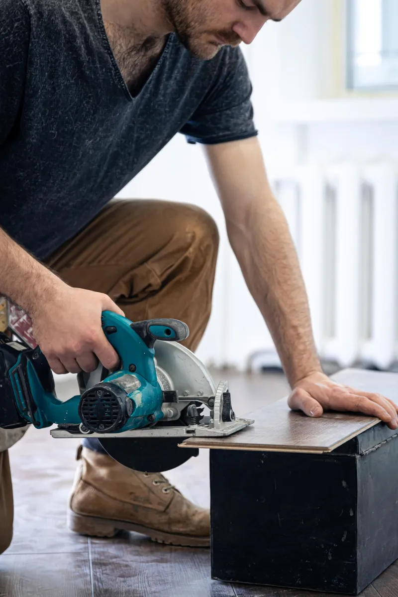 wybór narzędzia do cięcia paneli