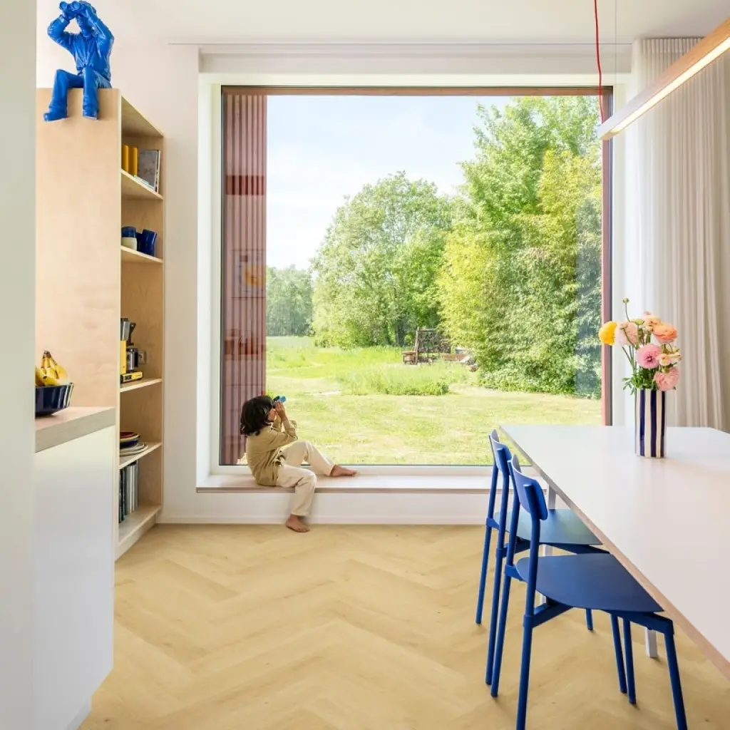 Panele podłogowe Dąb muszkatołowy IMD8243 AC4 8 mm