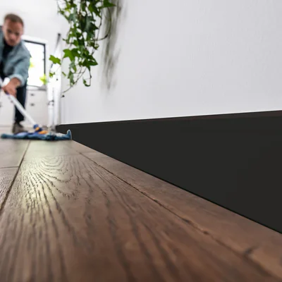 Listwa przypodł0ogowa Espumo 506 Czarna 2,4 m, 506 ESP506 2.4