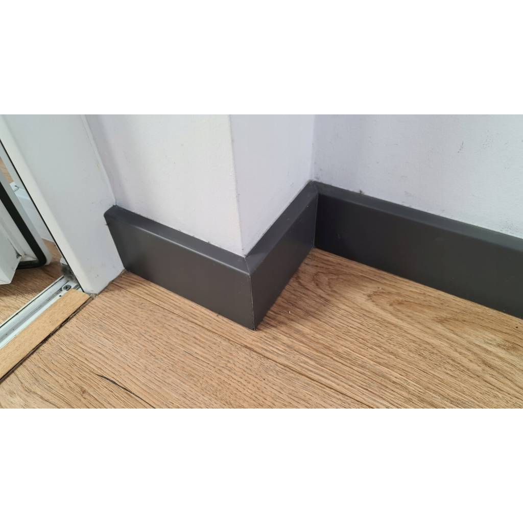 Listwa MDF ERGO 80 Czarna połysk , 5902537599048