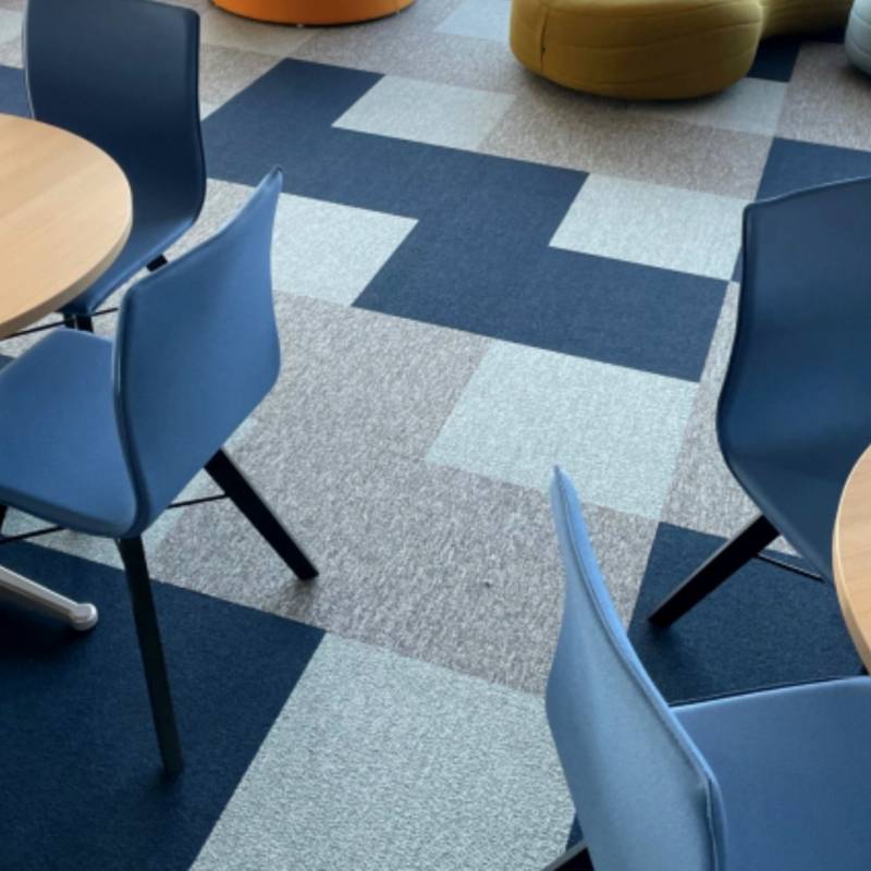 Wykładzina Dywanowa Mevia 50x50 Niebieska 2204MEVIA Klasa 32 5.9 mm