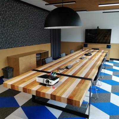Wykładzina Dywanowa Prime trójkąt Czerwony 1010PRIME Klasa 33 5.5 mm