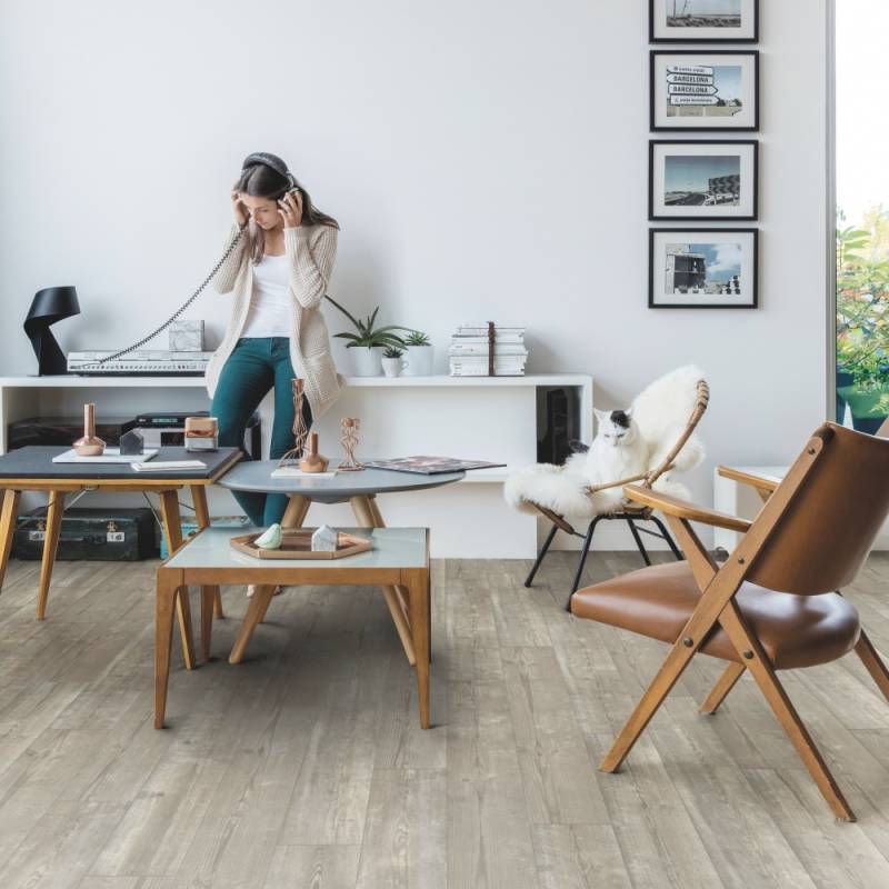 Panele winylowe SPC LVT z podkładem Sosna Poranna Mgła Klasa 33 6 mm, AVMPU40074