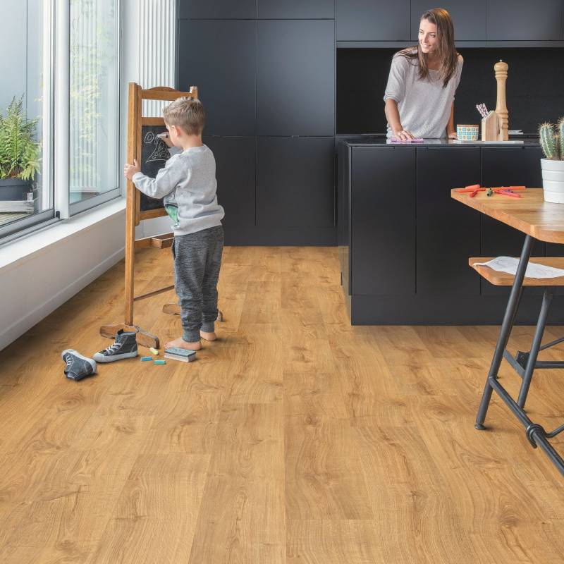 Panele winylowe SPC LVT z podkładem Dąb Jesienny Miodowy Klasa 33 6 mm, AVMPU40088