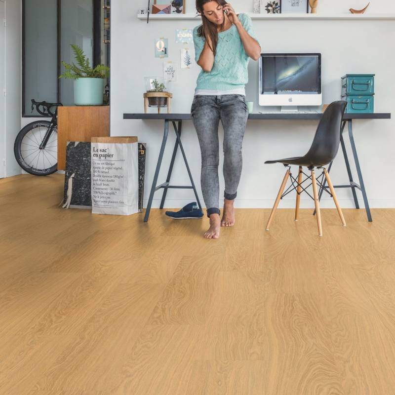 Panele winylowe SPC LVT z podkładem Dąb Miodowy Klasa 33 6 mm, AVMPU40098