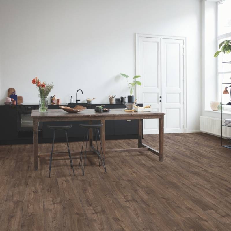 Panele winylowe SPC LVT z podkładem Dąb Czekoladowy Jesienny Klasa 33 6 mm, AVMPU40199
