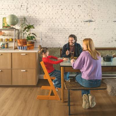 Panele winylowe SPC LVT z podkładem Dąb Karmelowy Botan Klasa 33 6 mm, AVMPU40315