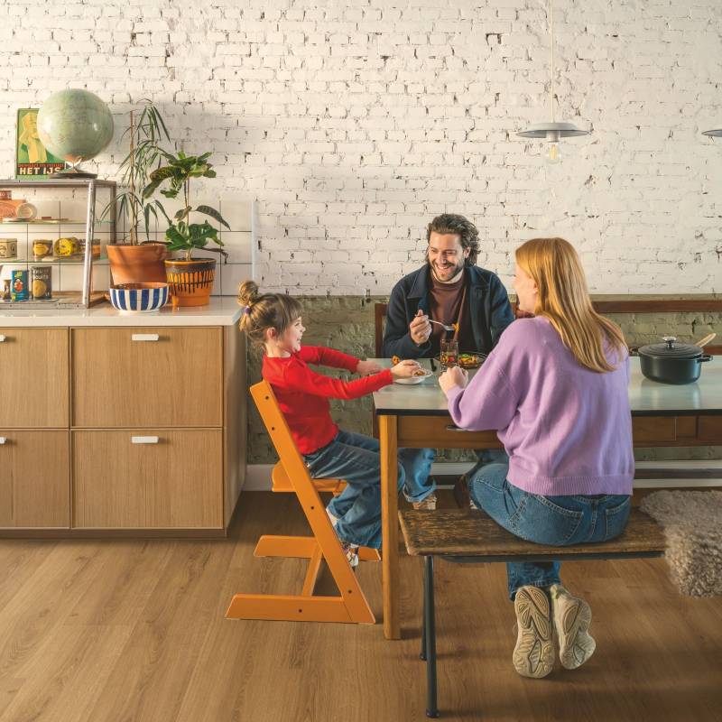 Panele winylowe SPC LVT z podkładem Dąb Karmelowy Botan Klasa 33 6 mm, AVMPU40315