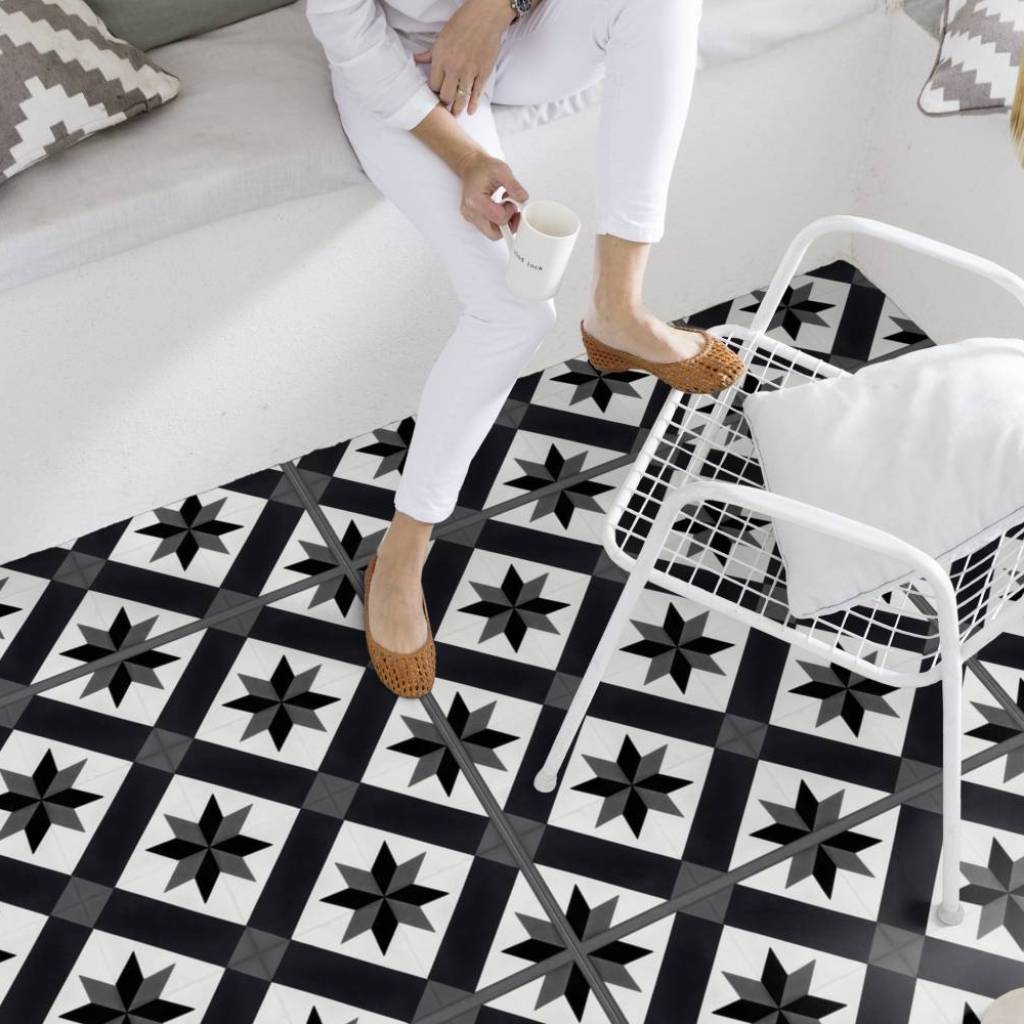 Panele winylowe samoprzylepne ze zintegrowanym podkładem Cordoba Black 1034  Klasa 32 3.5 mm, 39931034
