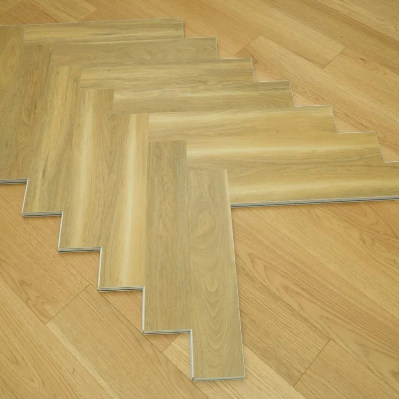 Panele winylowe SPC ze zintegrowanym podkładem Jodełka Cla