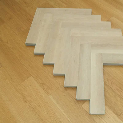 Panele winylowe SPC ze zintegrowanym podkładem Jodełka Grace Klasa 34 7 mm, PAN000383