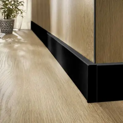 Listwa przypodłogowa FORTINO 80 Czarna, 5905167894767