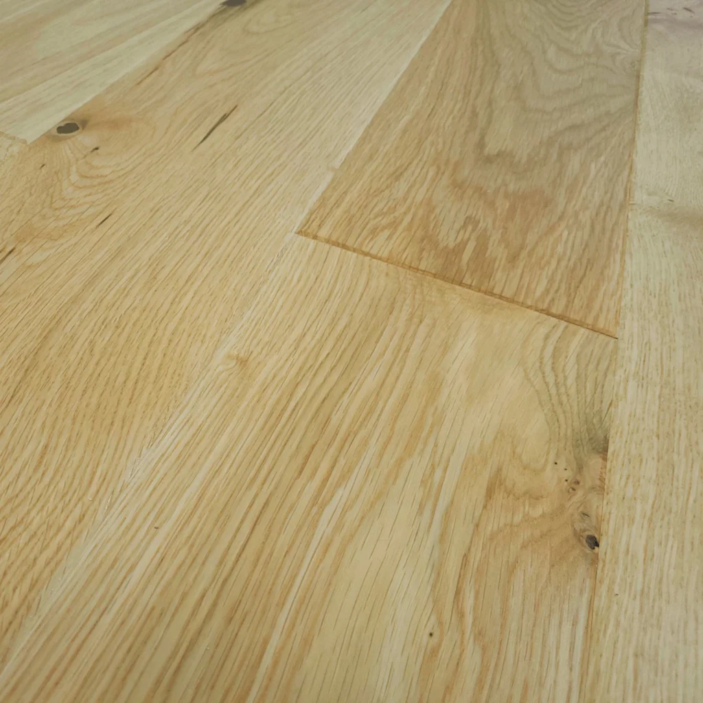 Podłoga drewniana Dąb Bevelled Lacquer 14 mm, BC8-DBE1-LAK-XBF-D14130-U